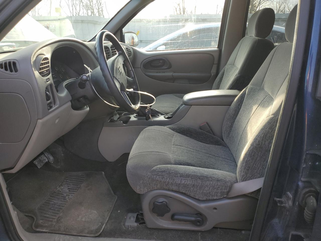 2003 Chevrolet TrailBlazer - Image 7
