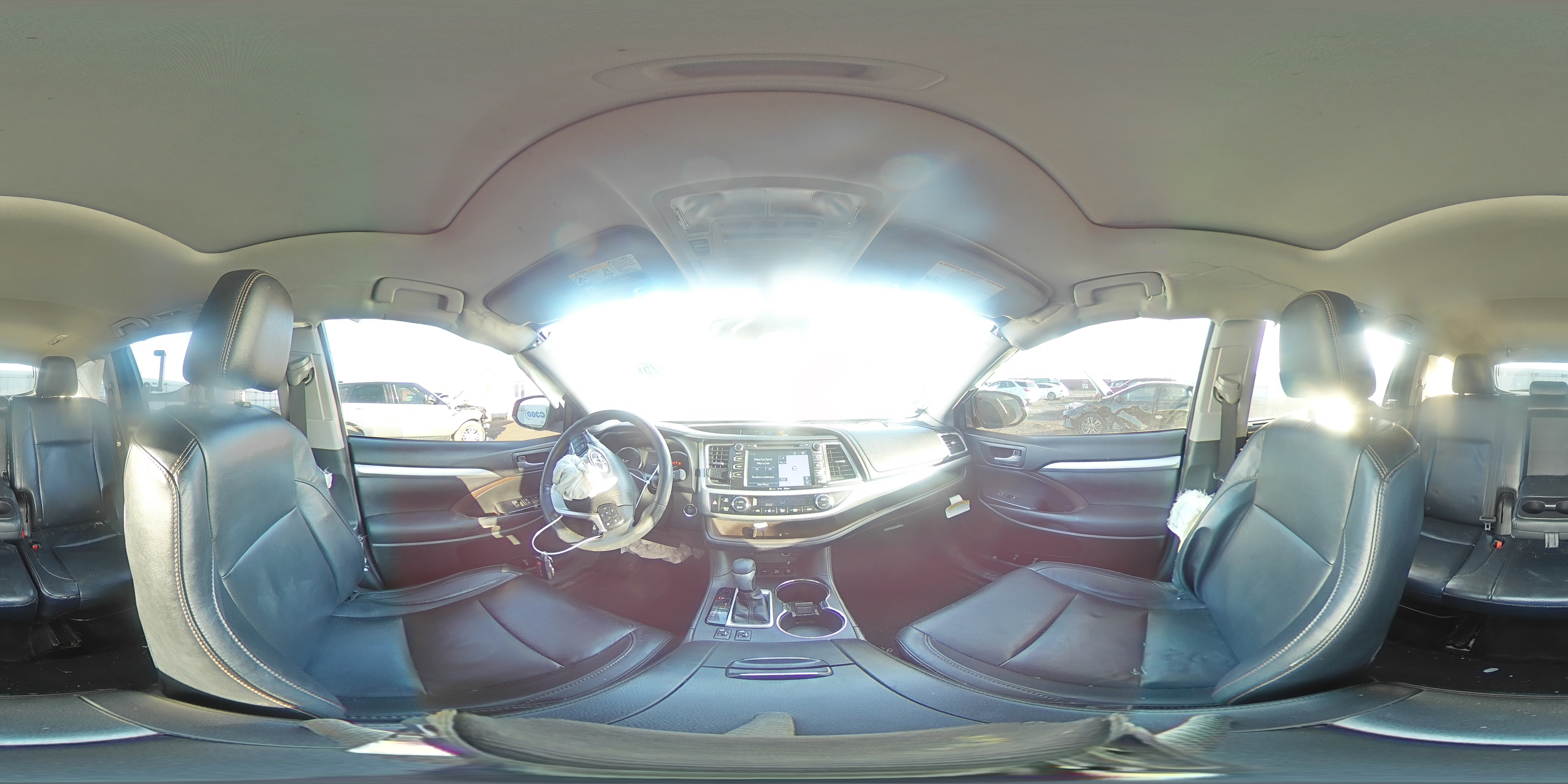 2016 Toyota Highlander - Image 13