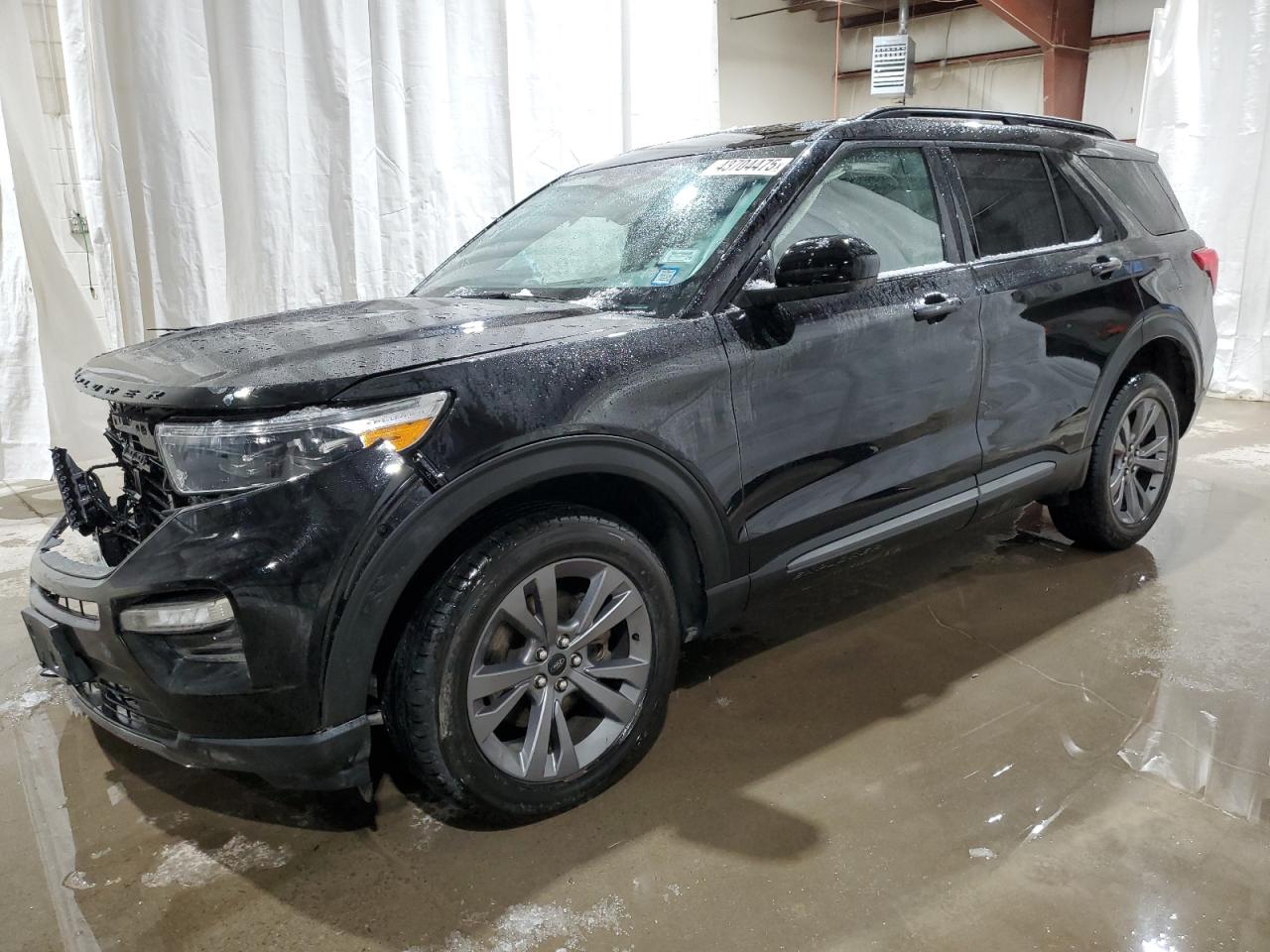 2022 Ford Explorer - Image 1