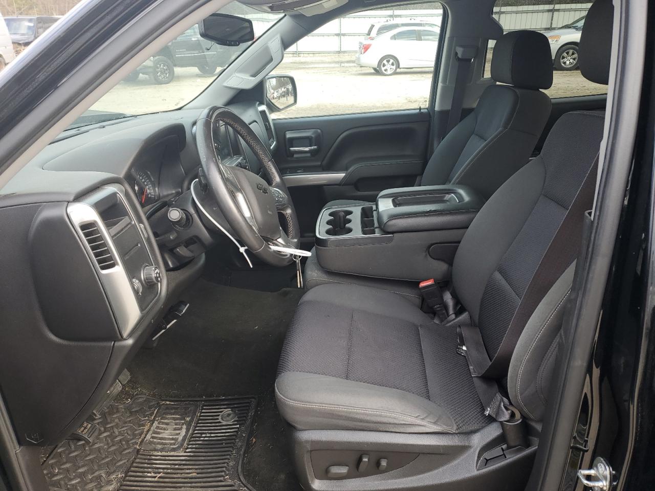 2015 Chevrolet Silverado - Image 7