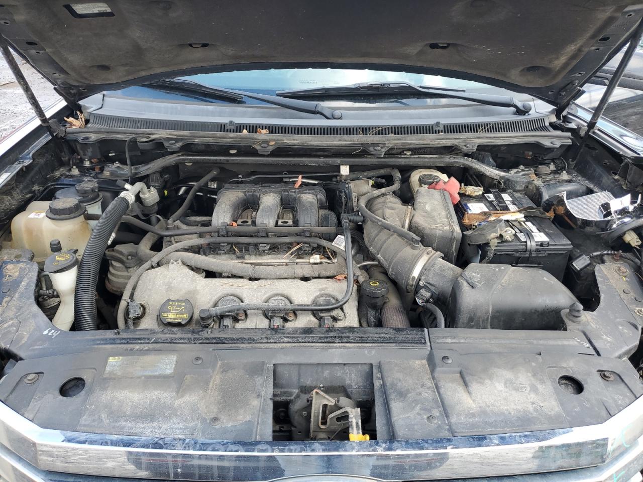 2010 Ford Flex - Image 12