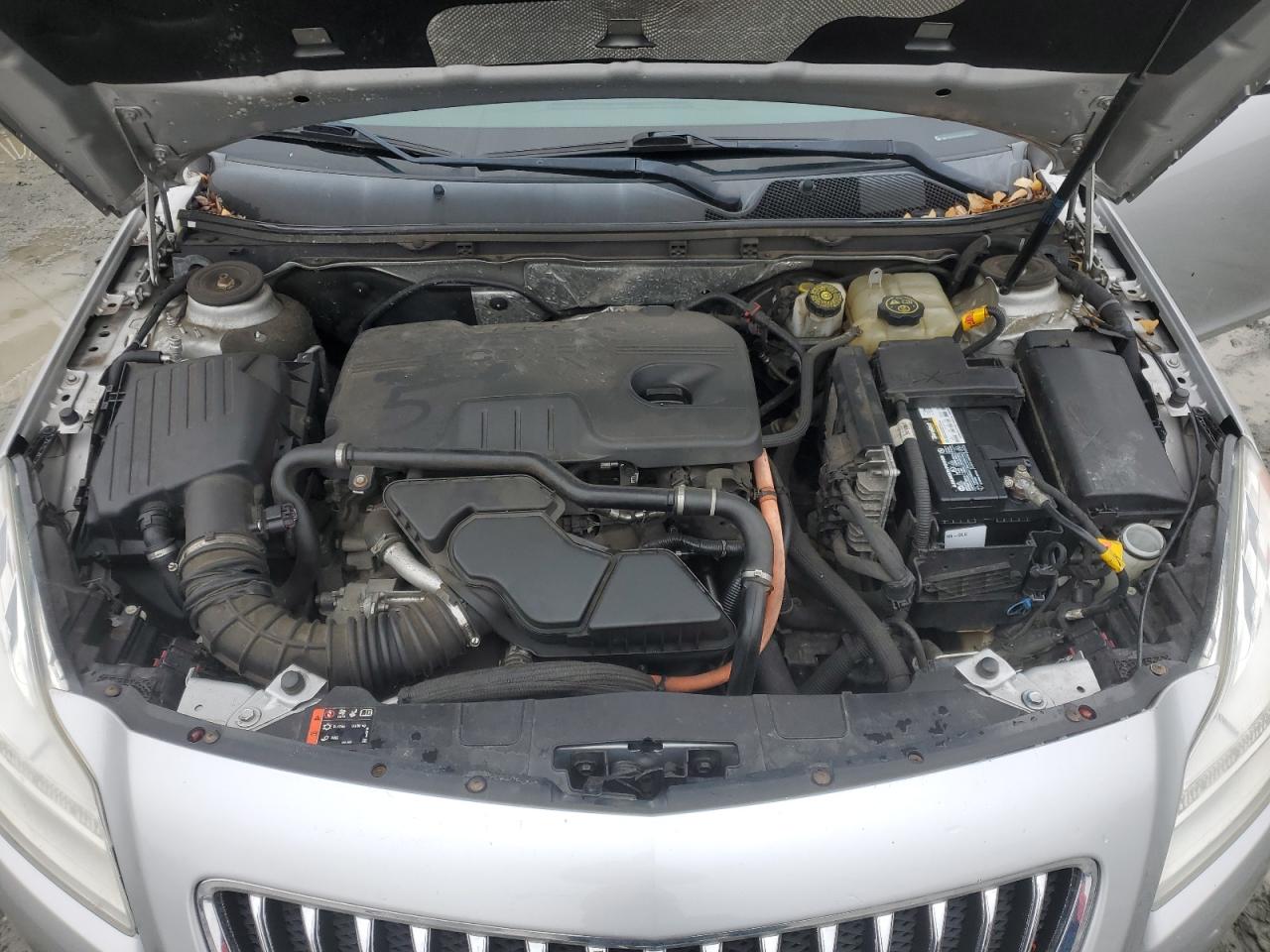 2013 Buick Regal - Image 11