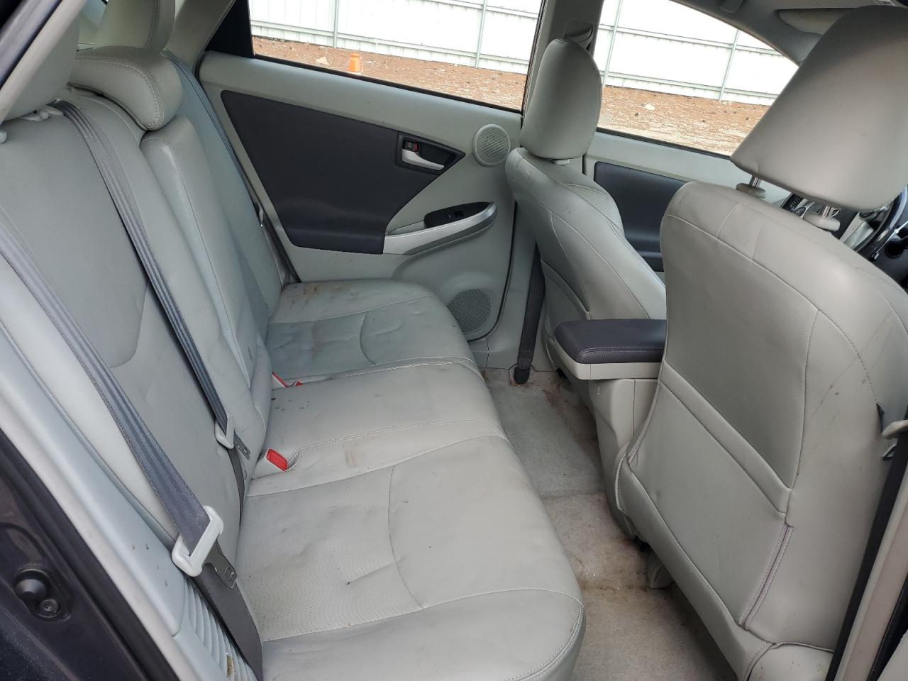 2011 Toyota Prius - Image 10
