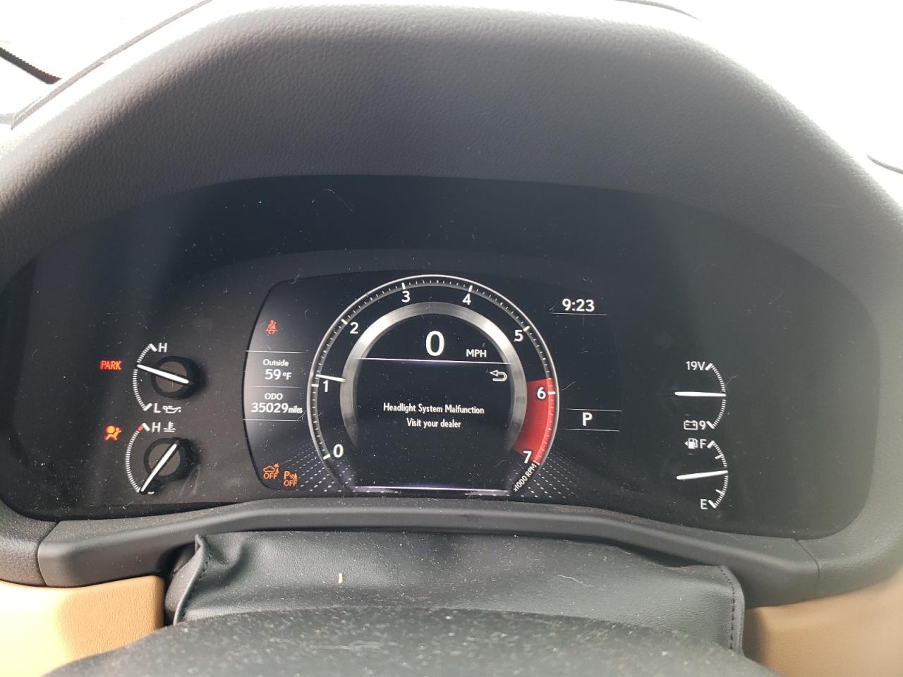 2023 Lexus LX - Image 9