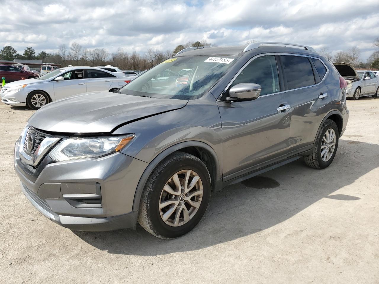 2020 Nissan Rogue - Image 1