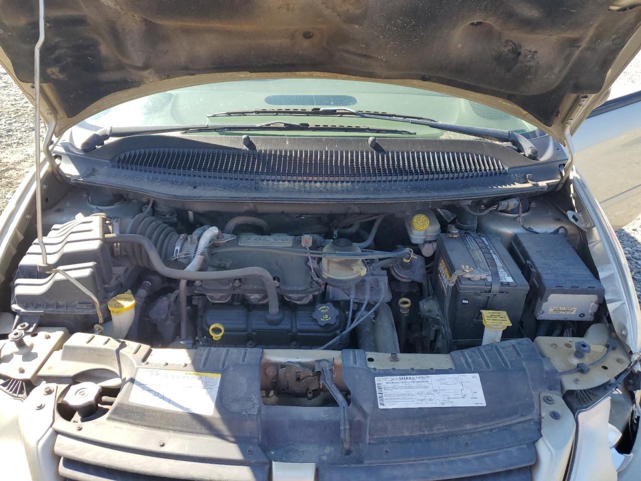 2005 Dodge Caravan - Image 12