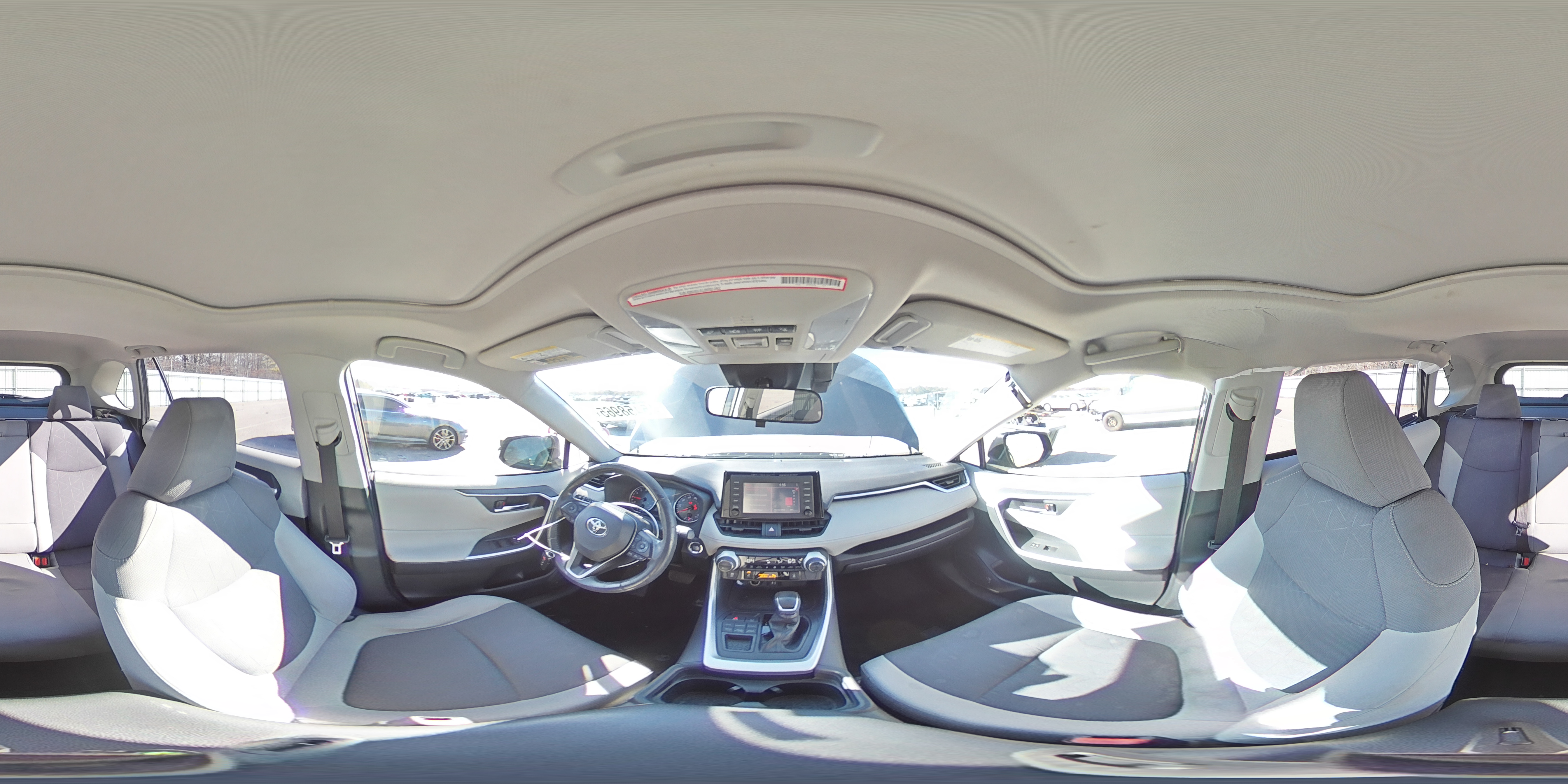 2019 Toyota RAV 4 - Image 14