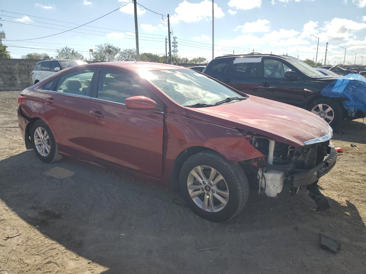 2013 Hyundai Sonata - Image 4