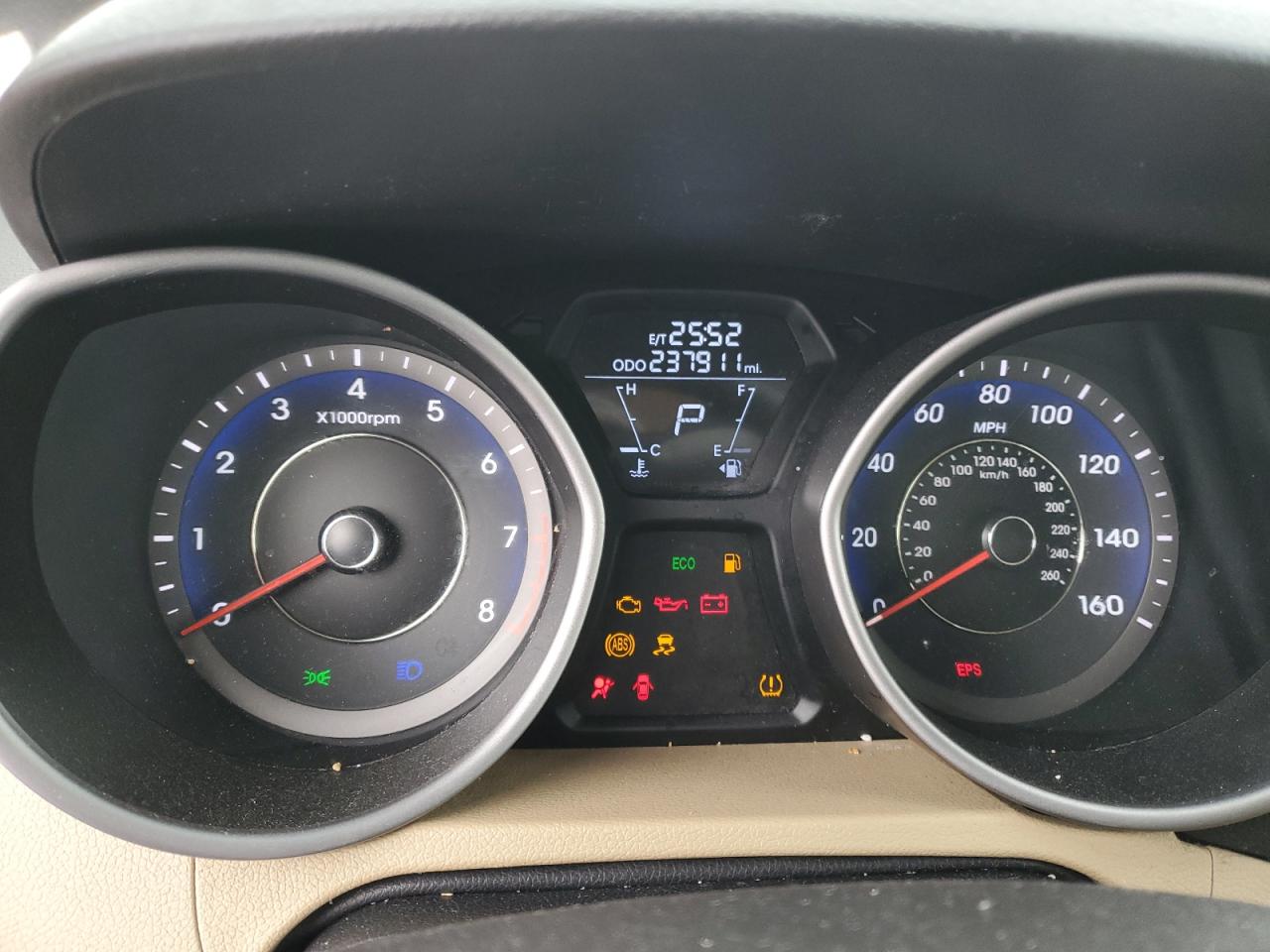 2012 Hyundai Elantra - Image 9