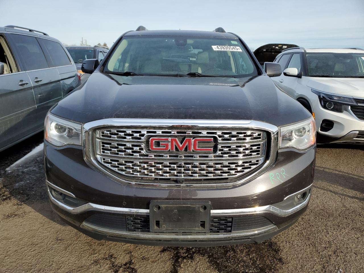 2017 GMC Acadia - Image 5
