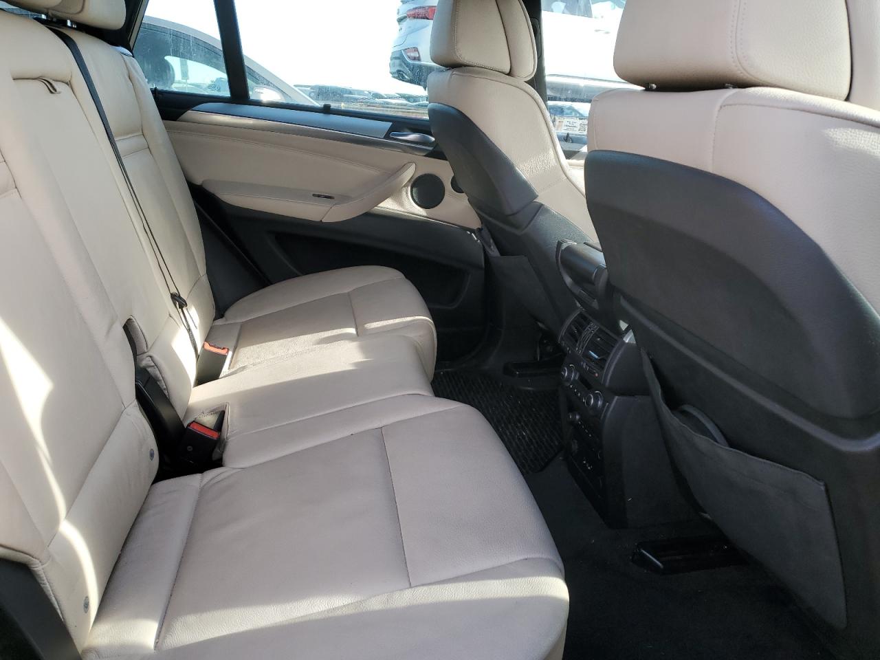 2011 BMW X5 - Image 11
