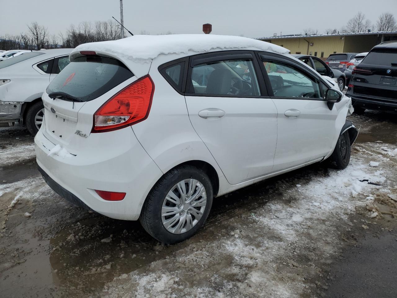 2011 Ford Fiesta - Image 3
