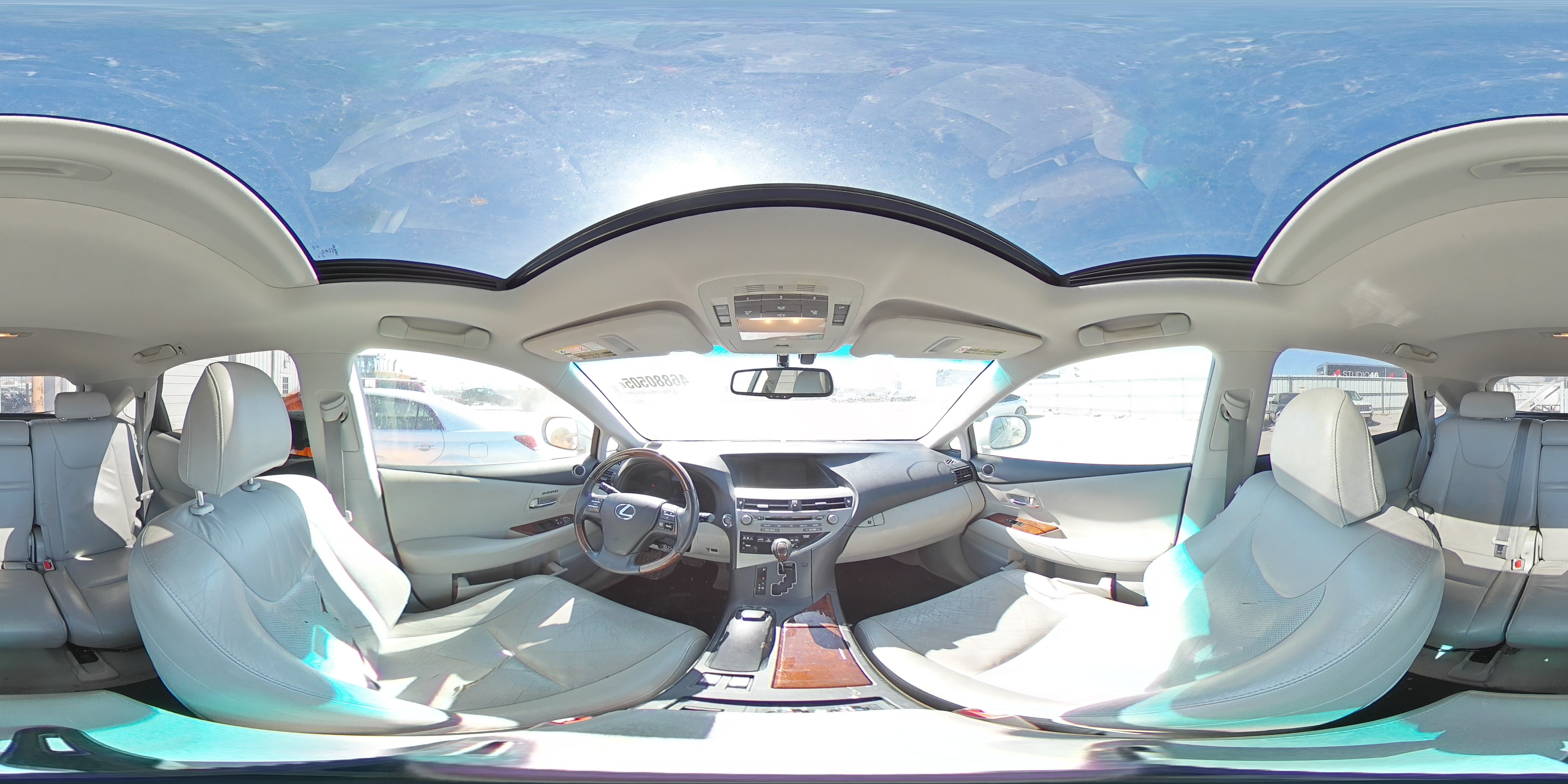 2010 Lexus RX - Image 14