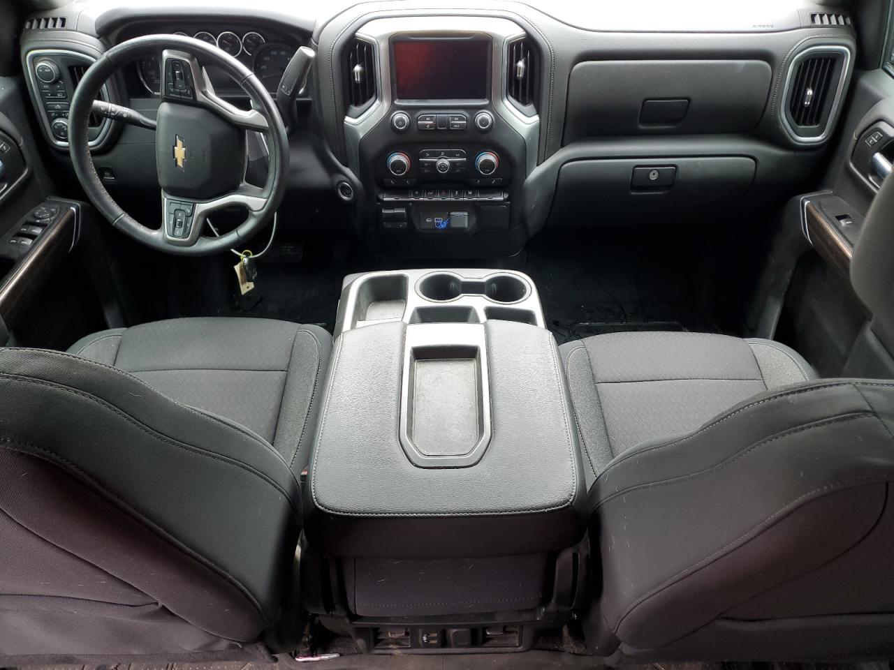 2020 Chevrolet Silverado - Image 8