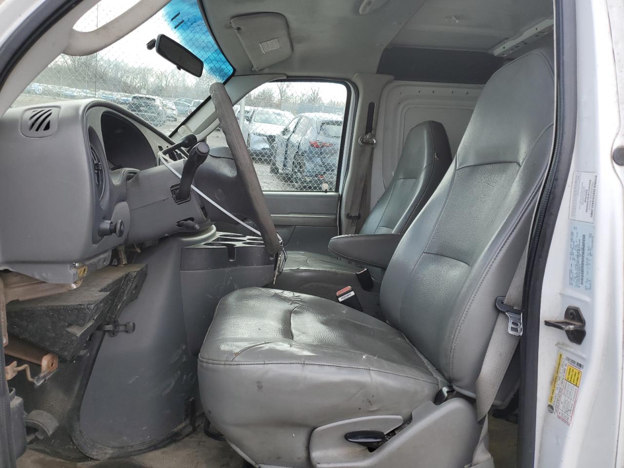 2008 Ford Econoline - Image 7
