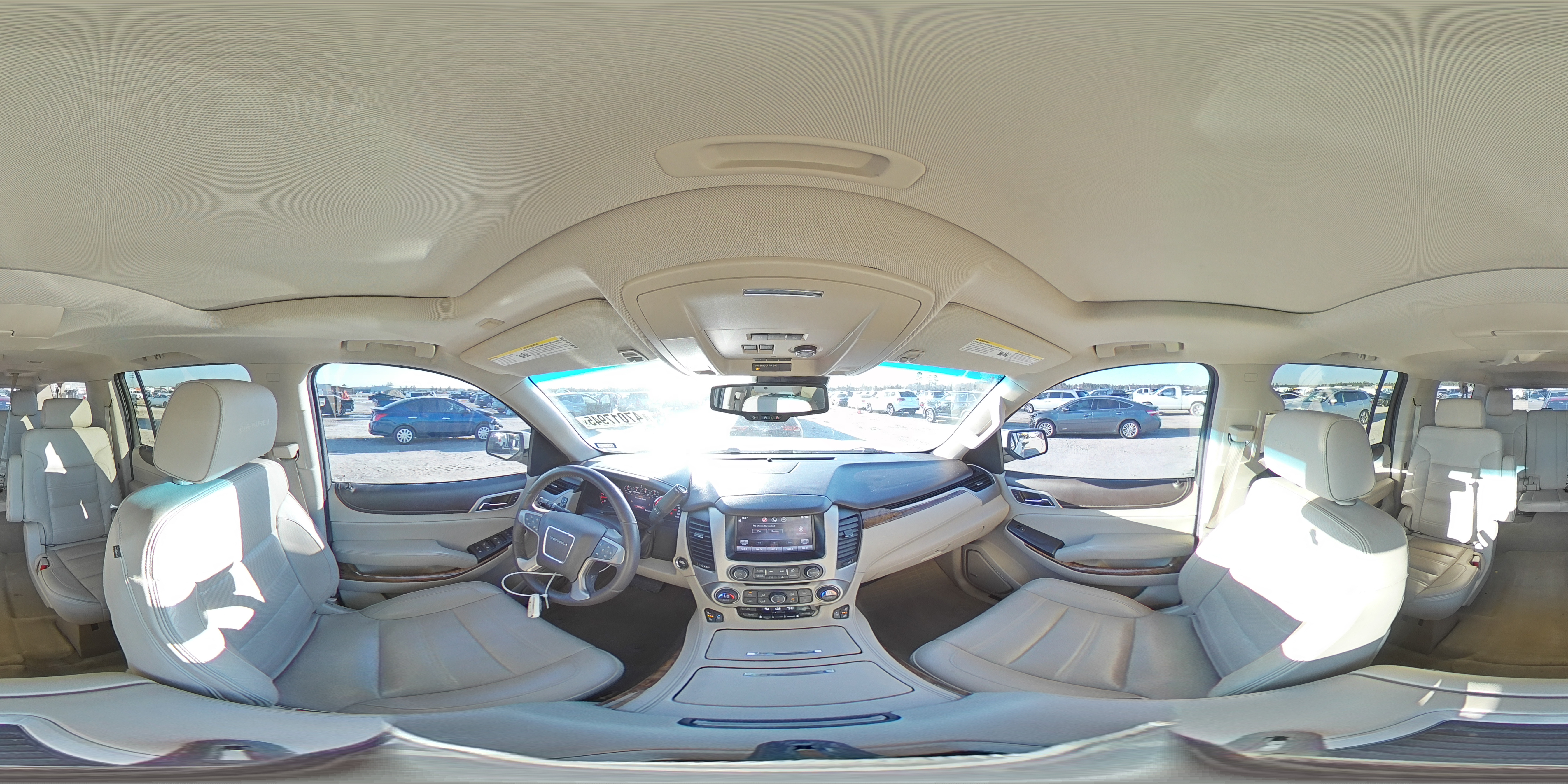 2015 GMC Yukon - Image 13