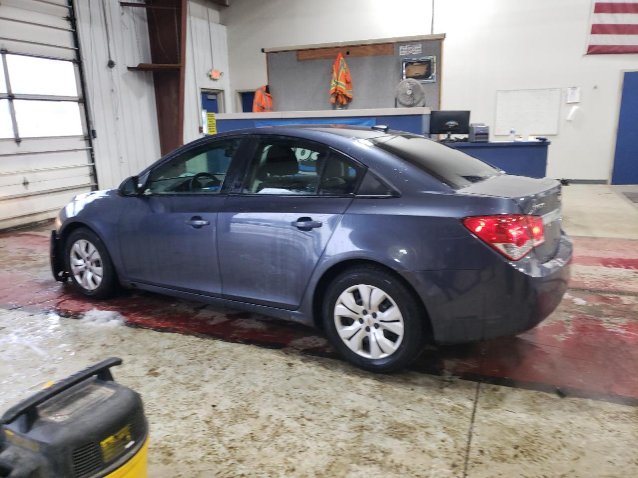 2013 Chevrolet Cruze - Image 2