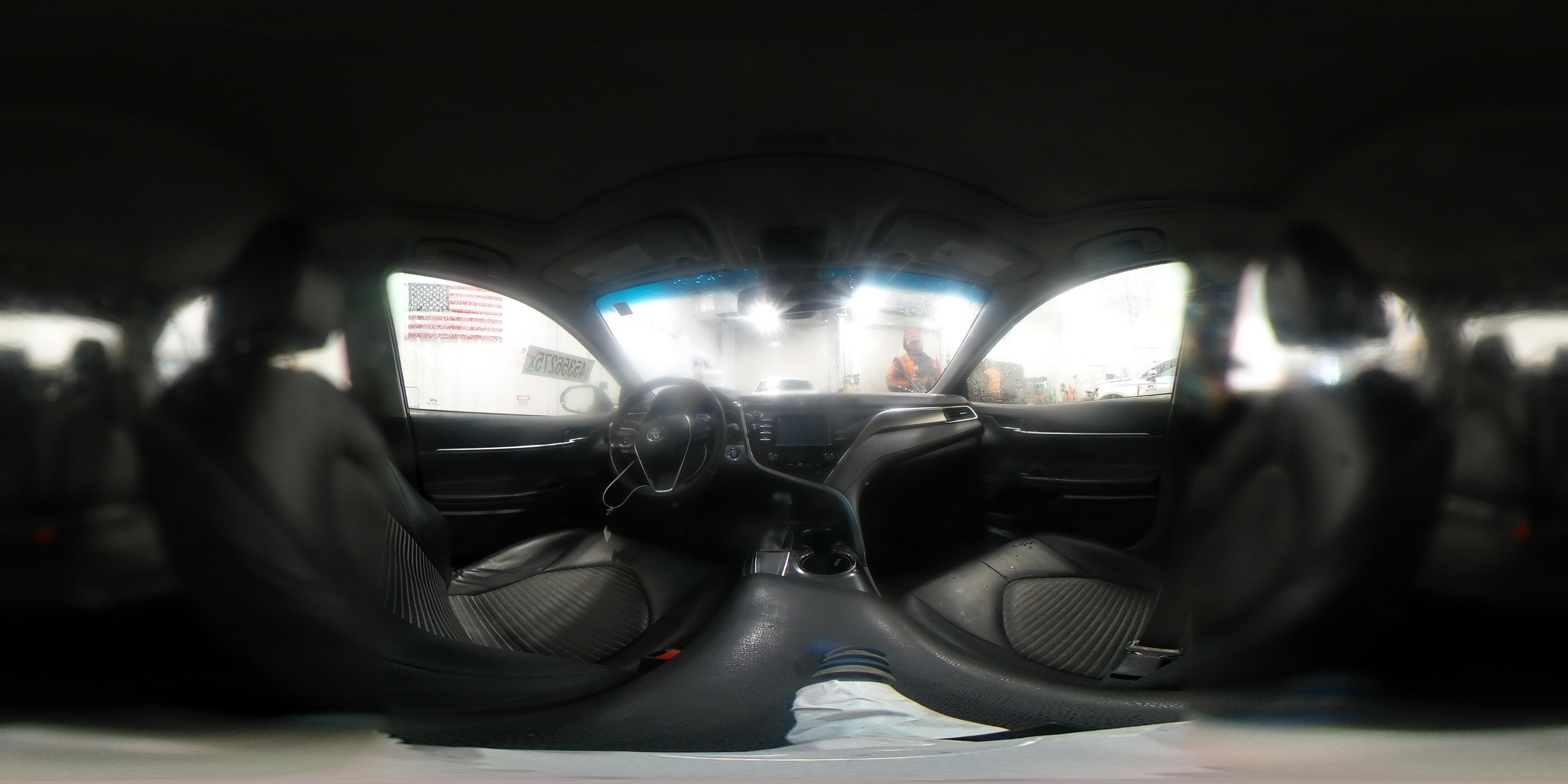 2018 Toyota Camry - Image 14