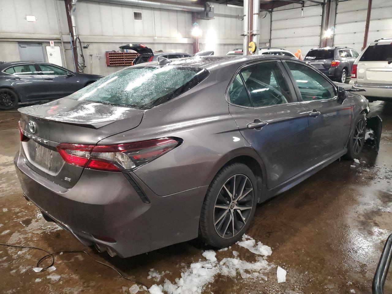 2021 Toyota Camry - Image 3