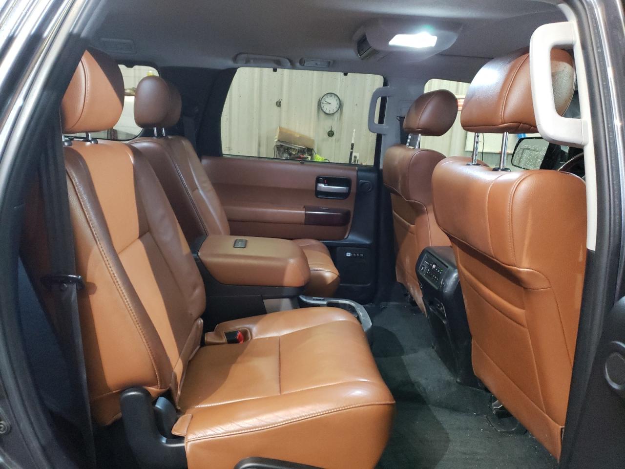 2013 Toyota Sequoia - Image 11