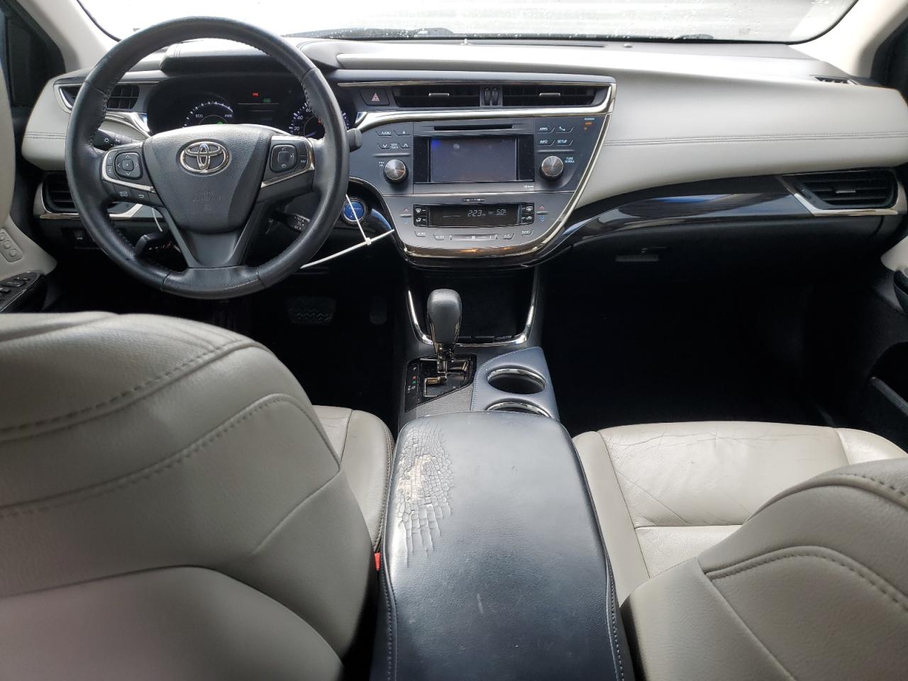 2013 Toyota Avalon - Image 8