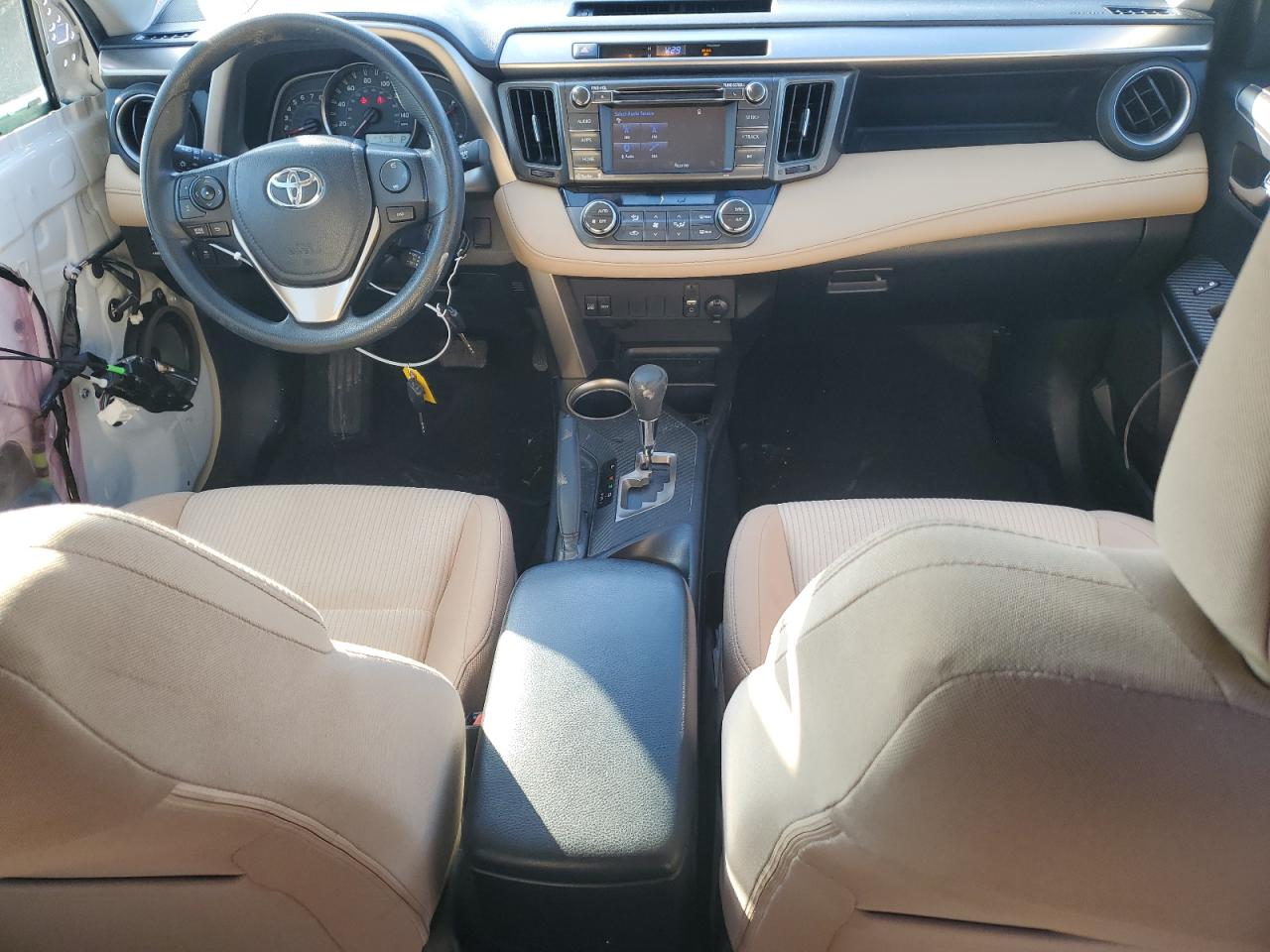 2015 Toyota RAV 4 - Image 8