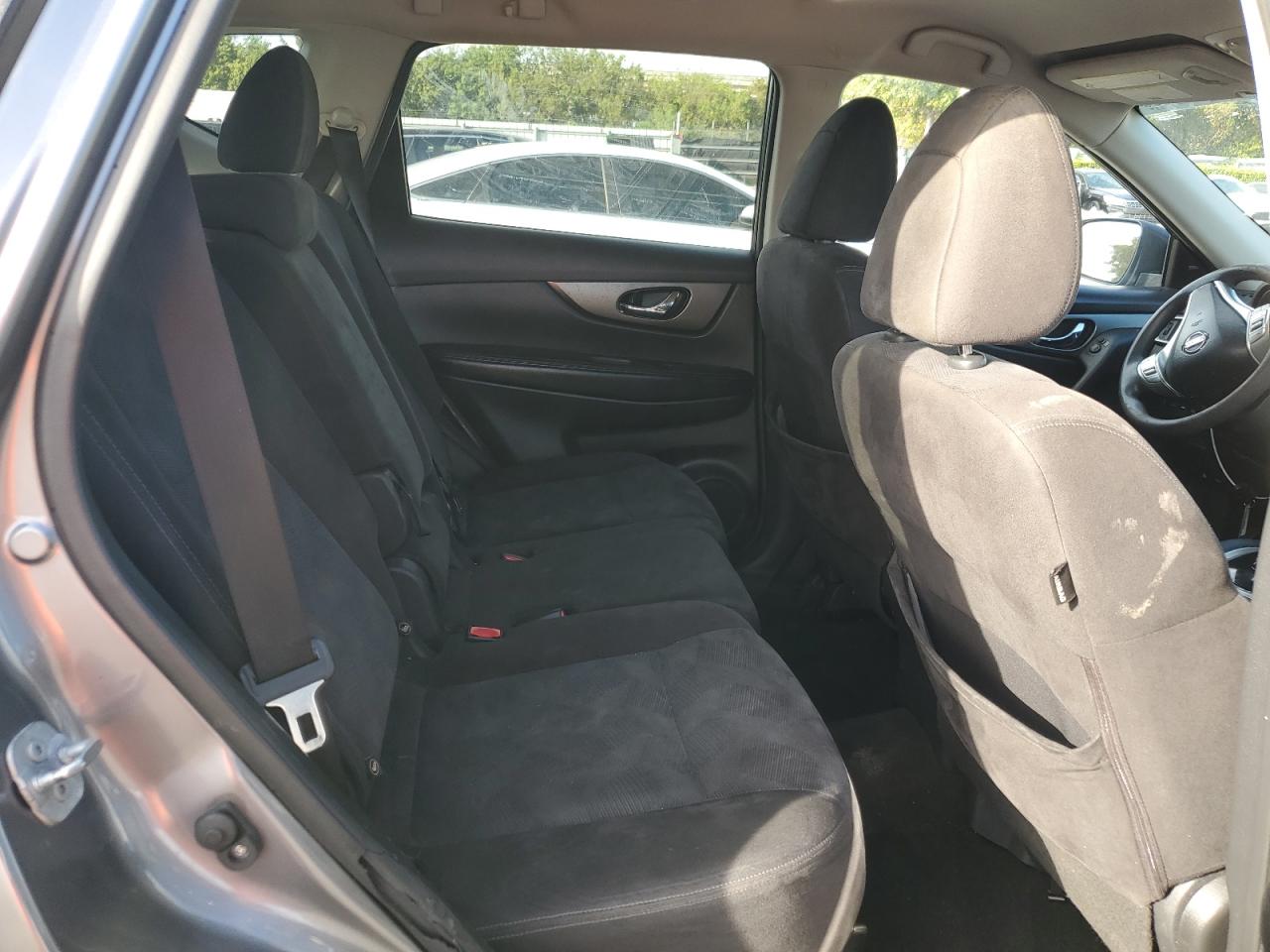 2015 Nissan Rogue - Image 10