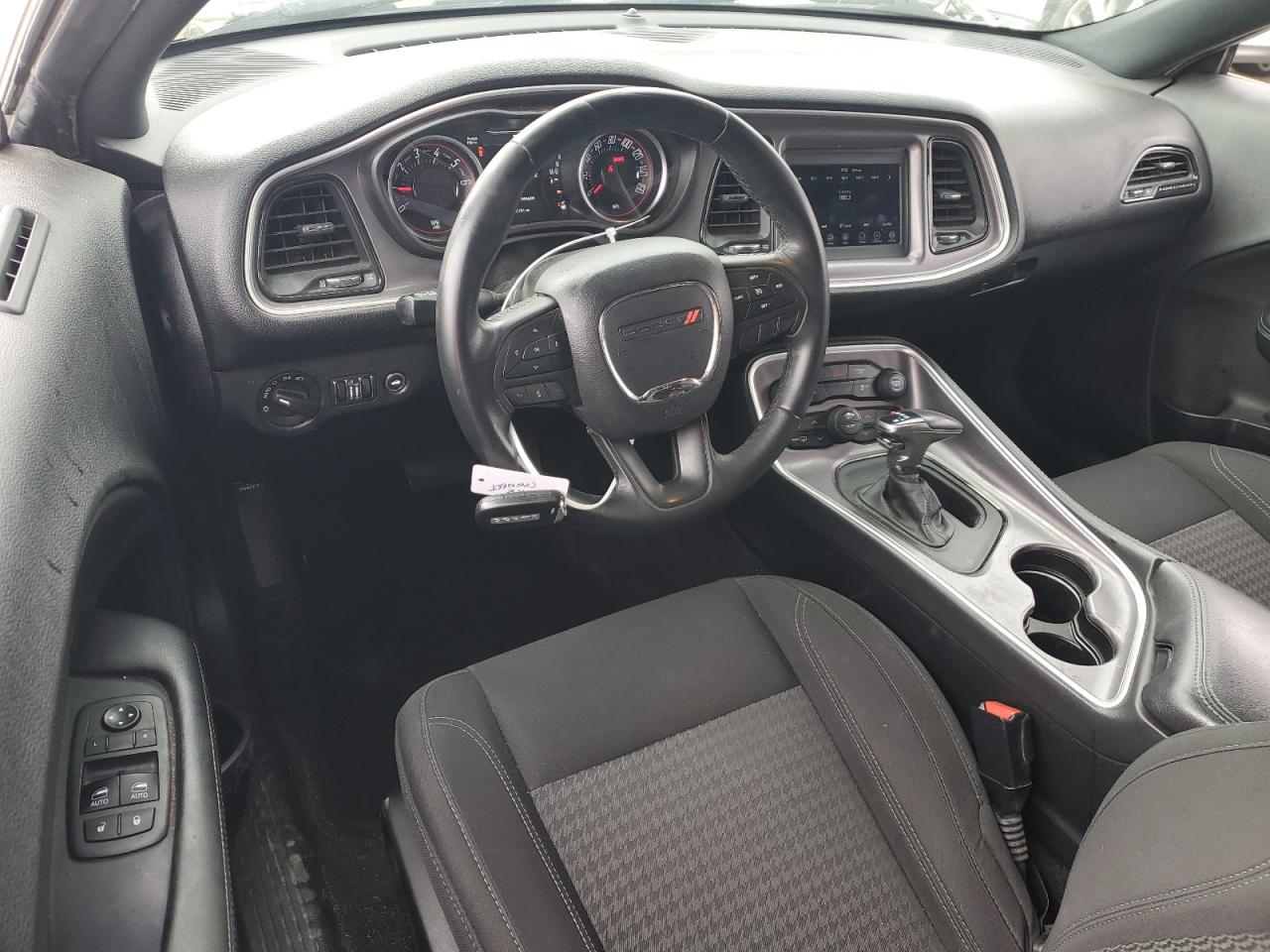 2019 Dodge Challenger - Image 8