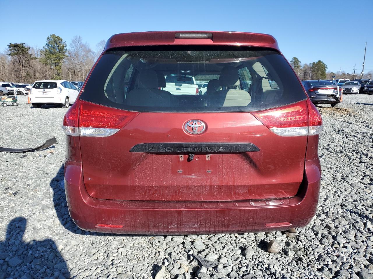 2012 Toyota Sienna - Image 6
