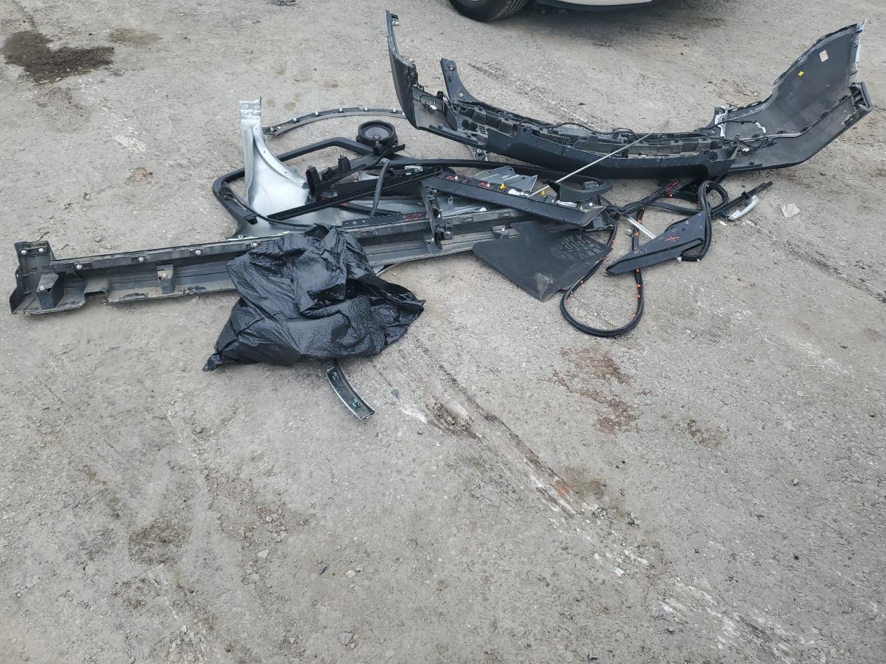 2018 Cadillac XT5 - Image 14