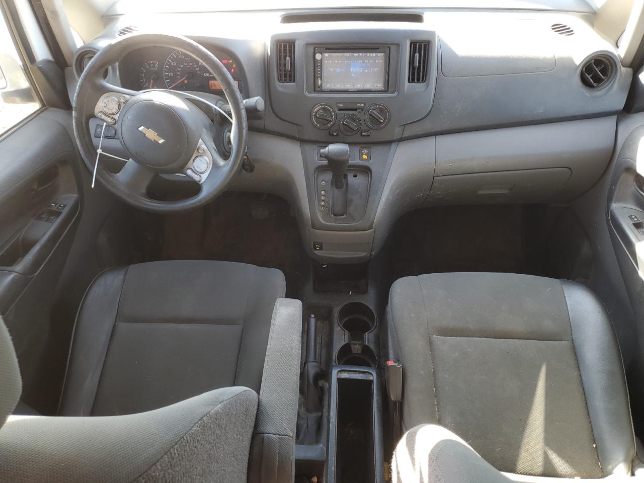 2015 Chevrolet Express - Image 8