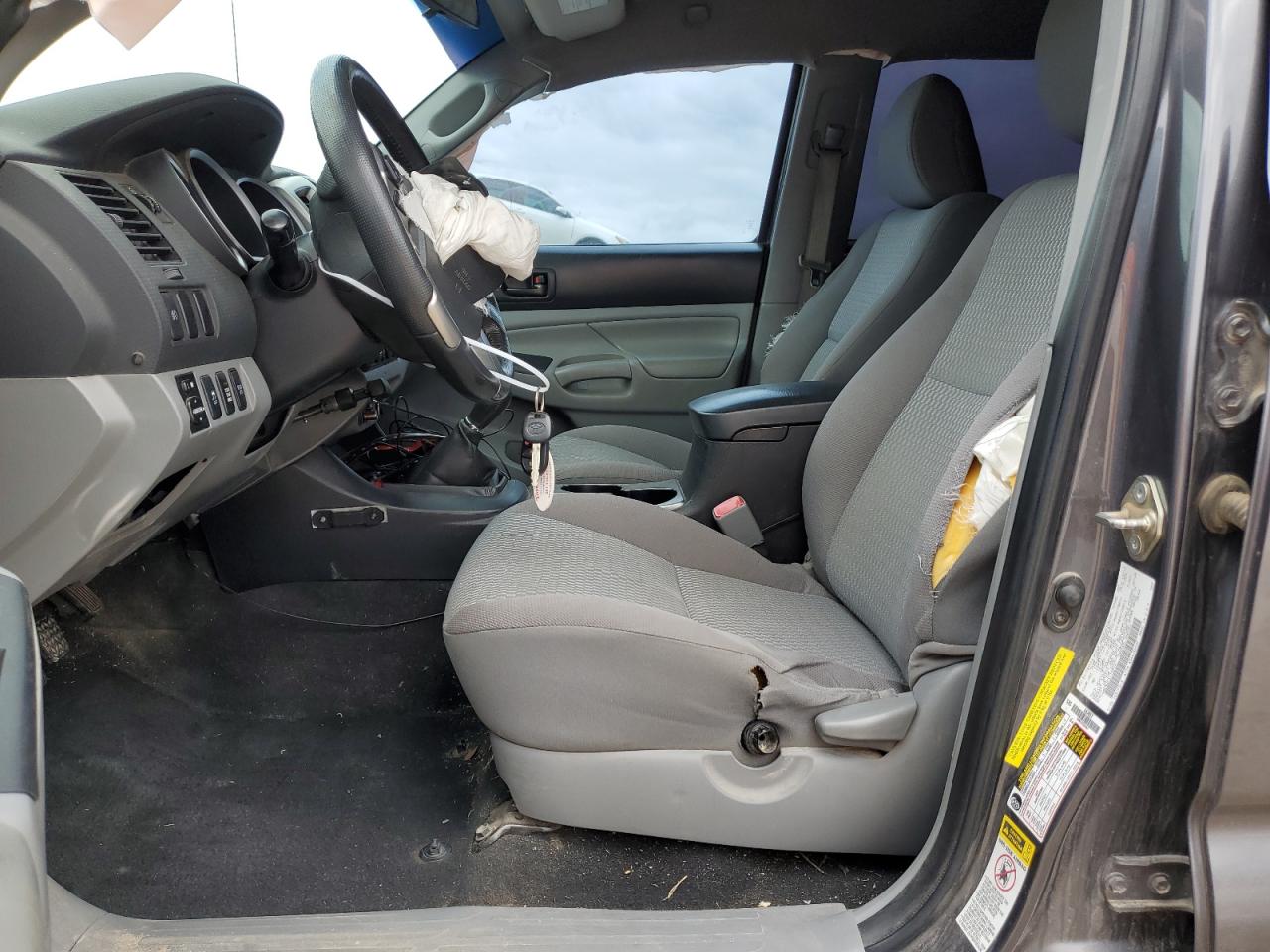 2015 Toyota Tacoma - Image 7