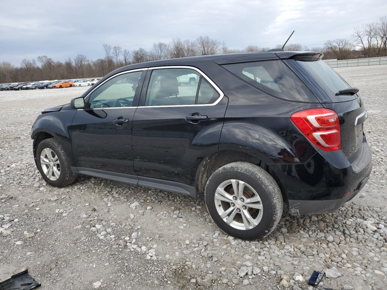 2016 Chevrolet Equinox - Image 2