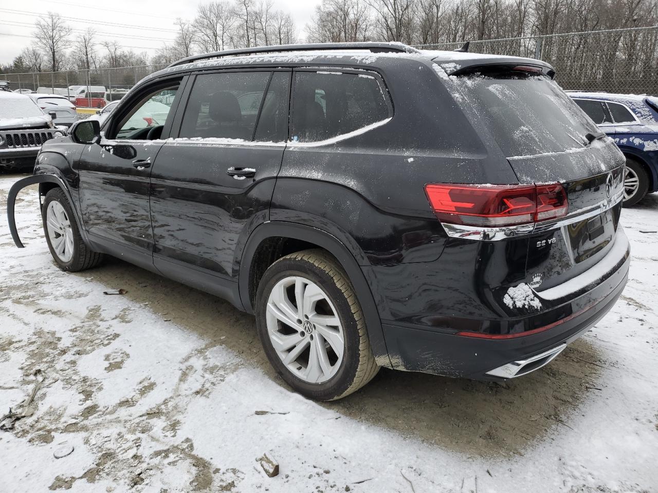 2021 Volkswagen Atlas - Image 2