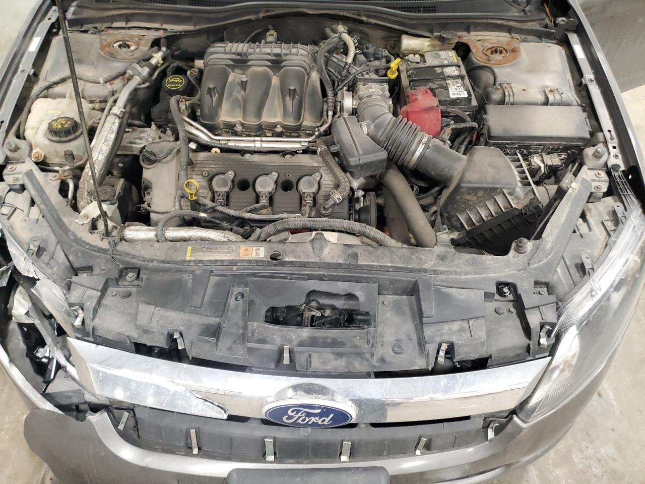 2010 Ford Fusion - Image 11