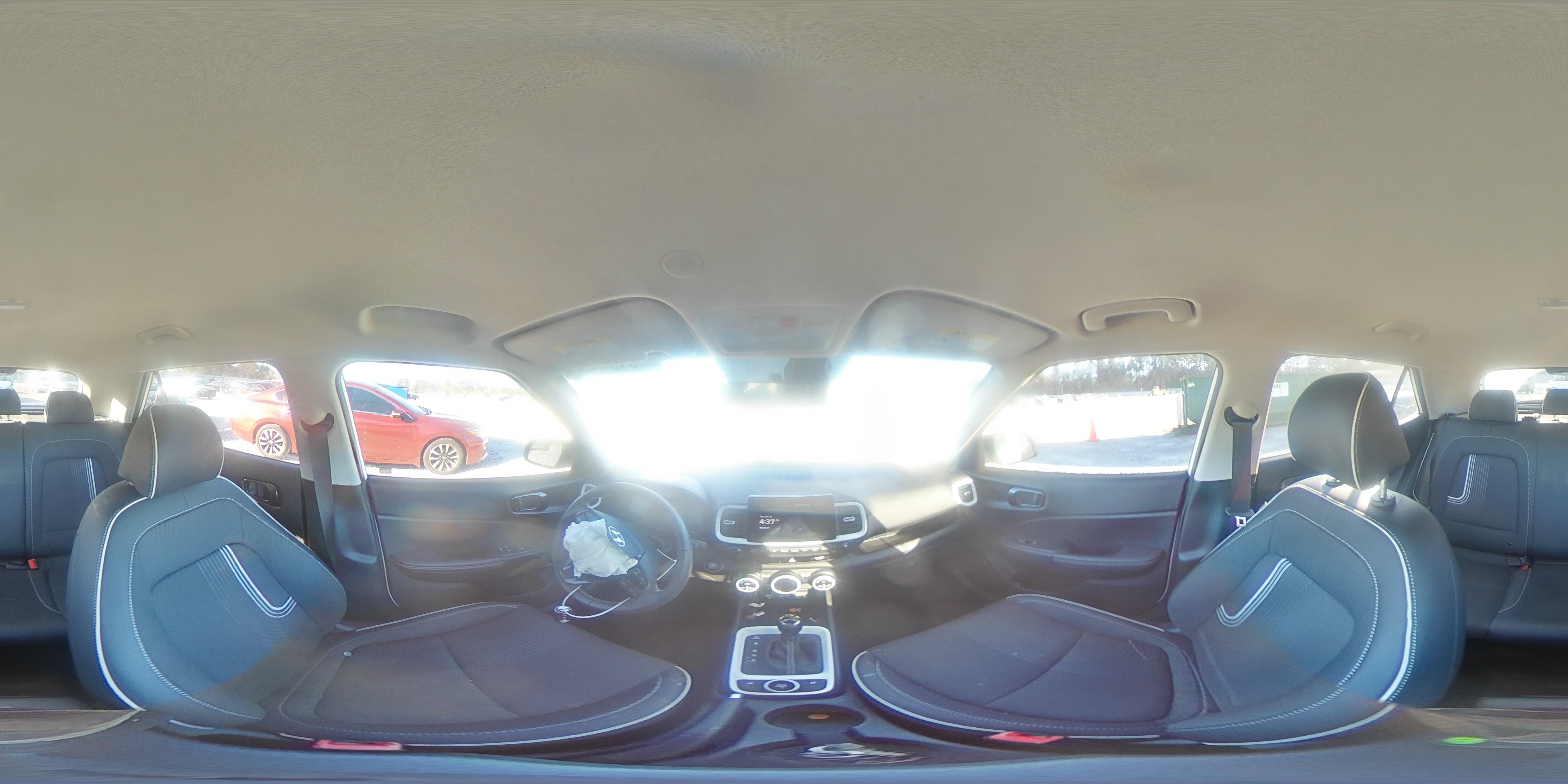 2024 Hyundai Venue - Image 13