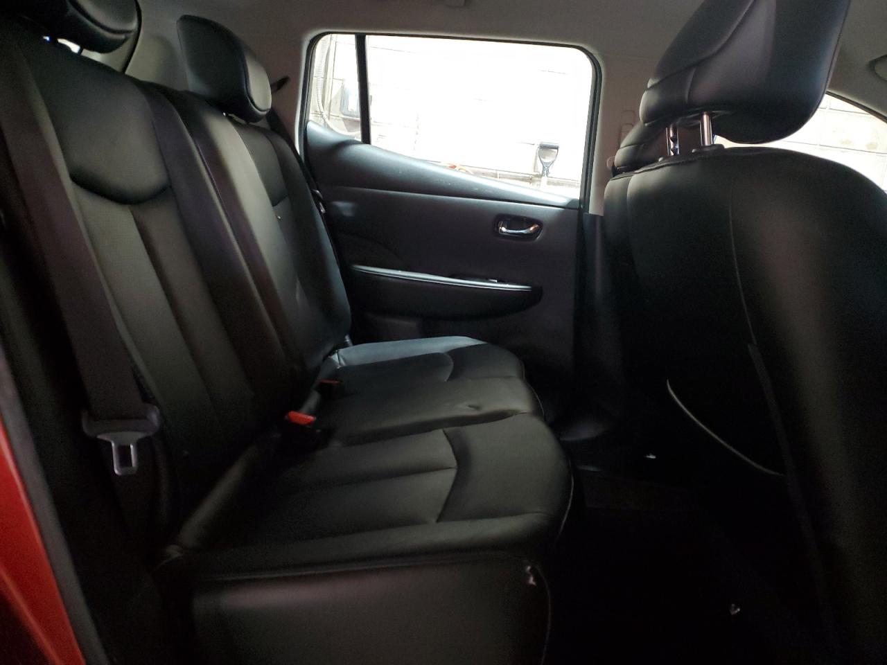 2013 Nissan Leaf - Image 11