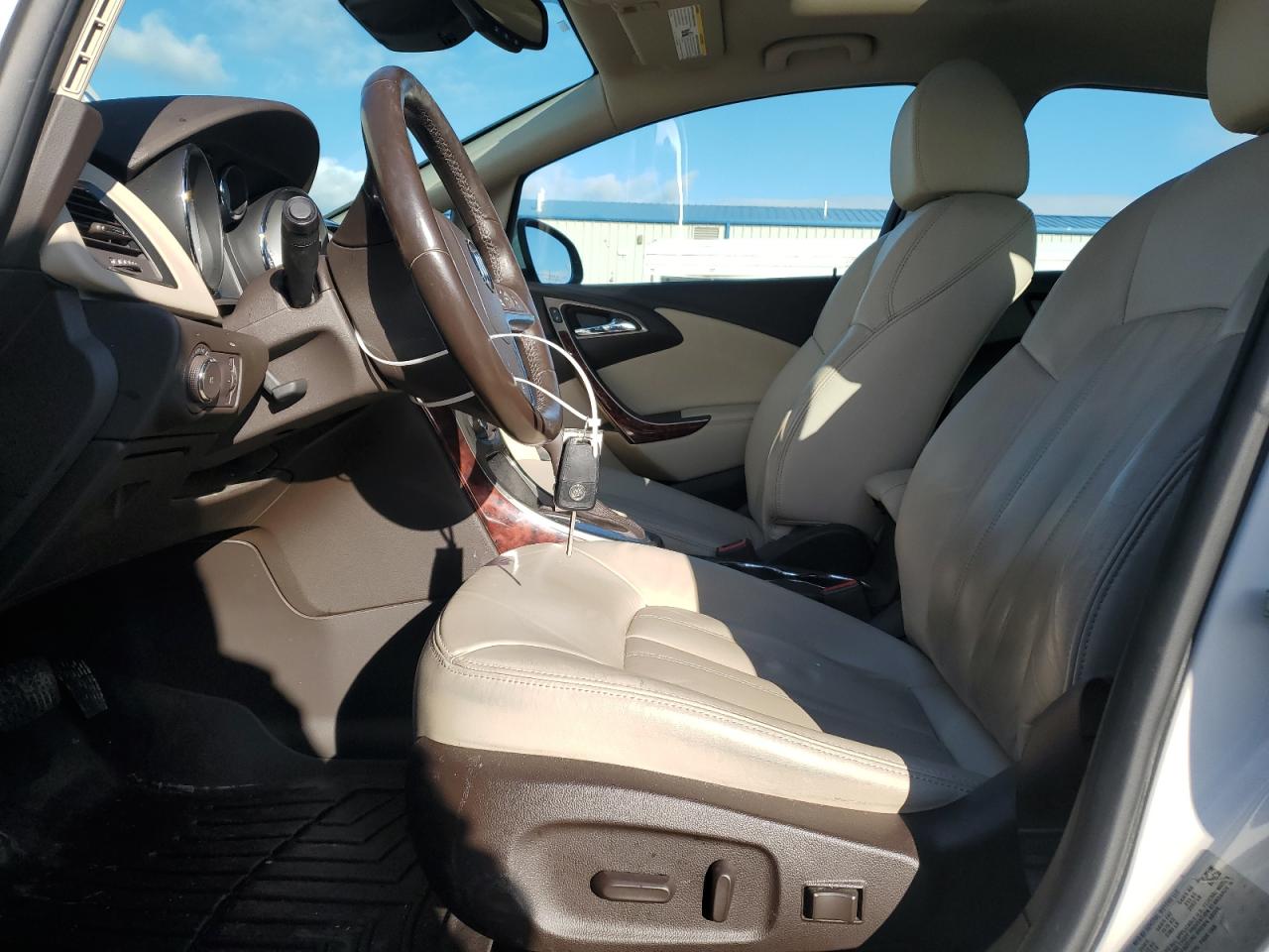 2016 Buick Verano - Image 7