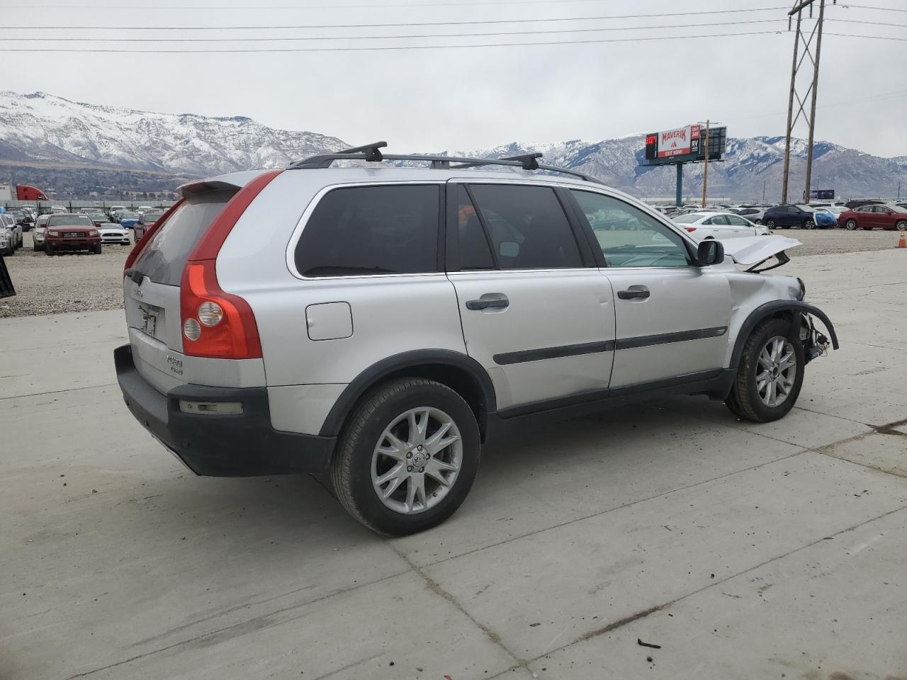 2004 Volvo XC90 - Image 3