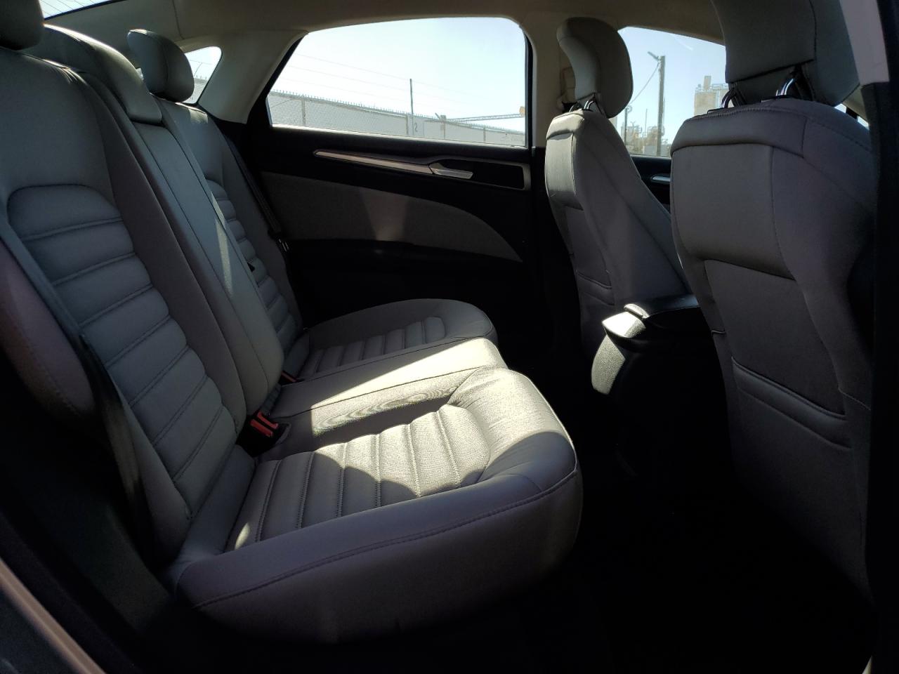 2015 Ford Fusion - Image 10