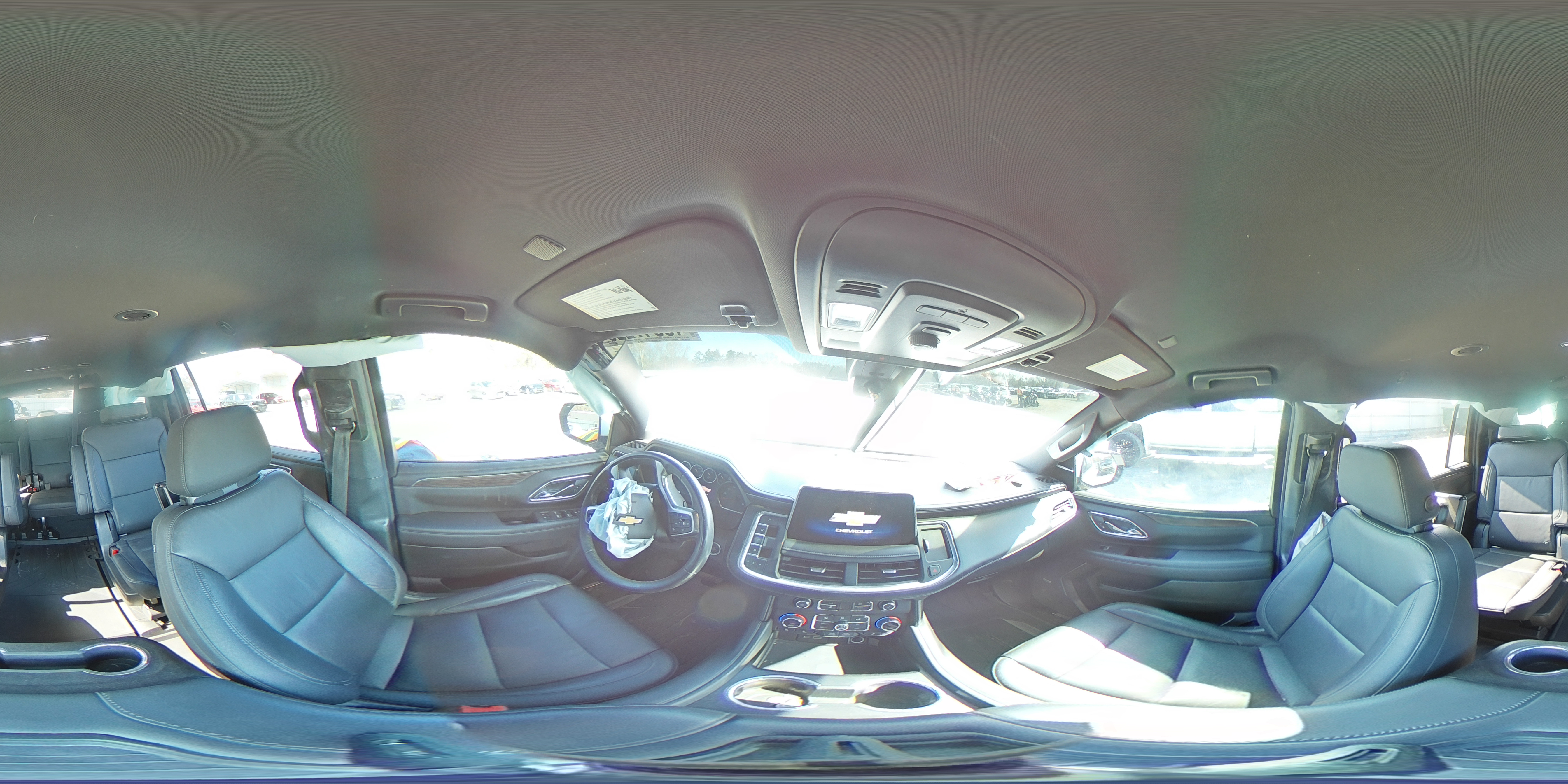 2021 Chevrolet Suburban - Image 14