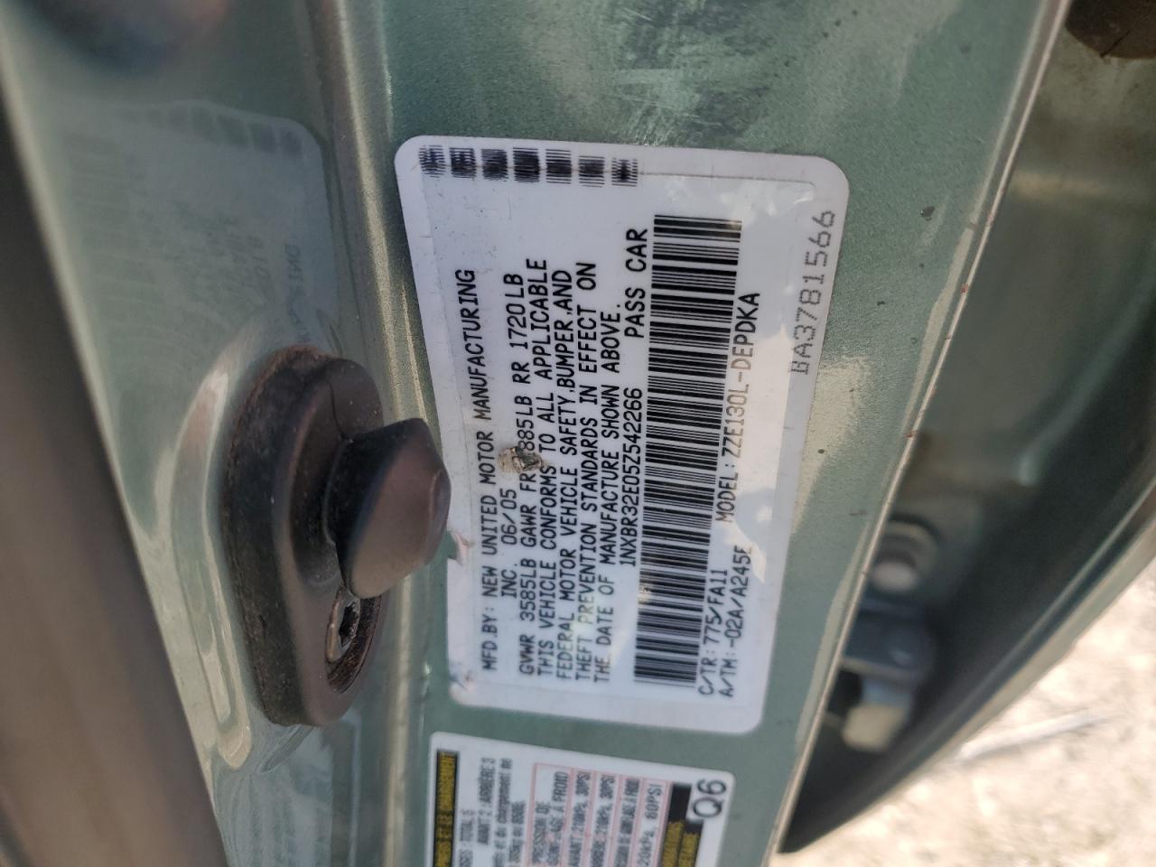 2005 Toyota Corolla - Image 12