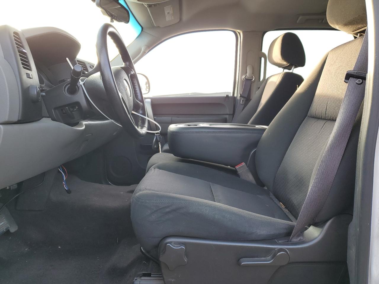 2011 Chevrolet Silverado - Image 7