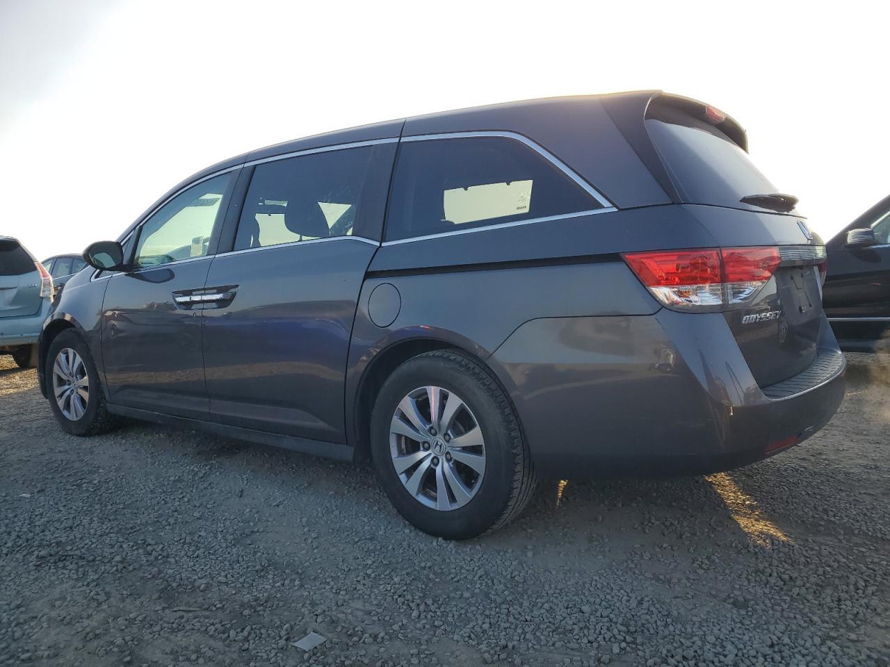 2016 Honda Odyssey - Image 2