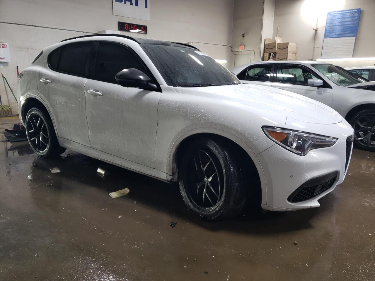 2021 Alfa Romeo Stelvio - Image 4
