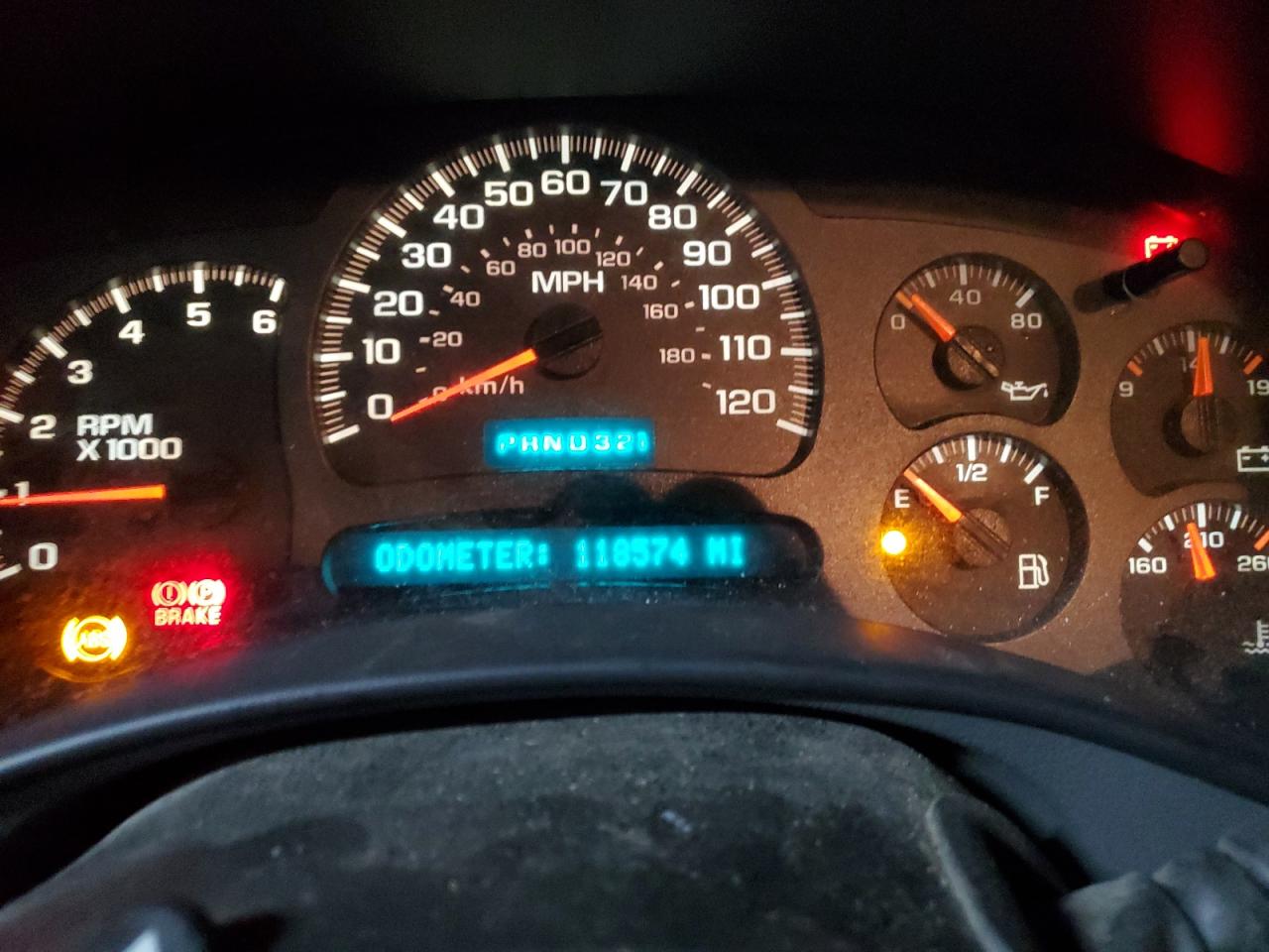 2004 GMC Sierra - Image 9