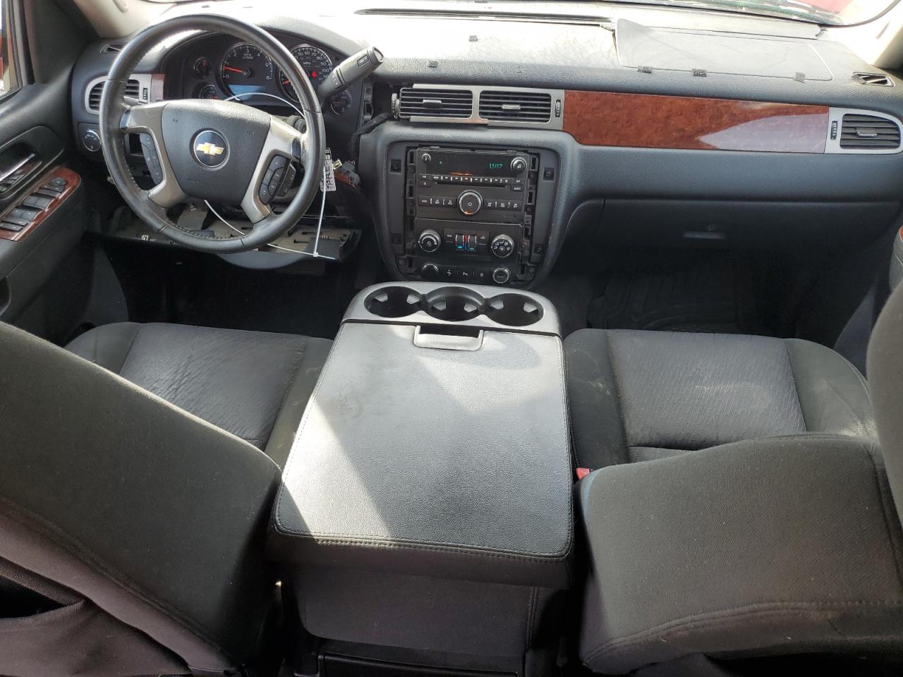 2011 Chevrolet Tahoe - Image 8