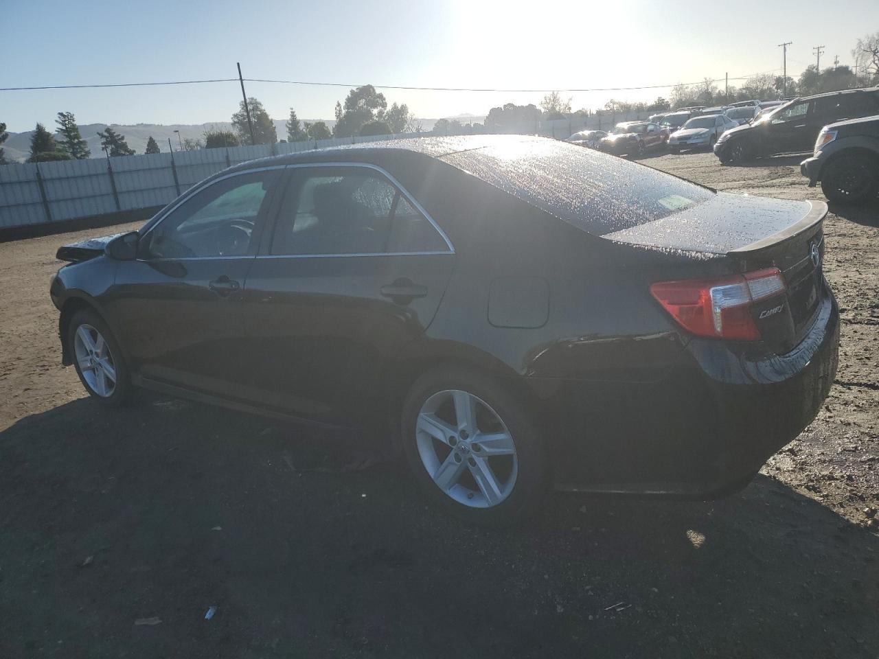 2014 Toyota Camry - Image 2