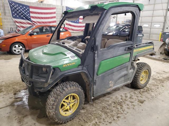 2019 JOHN DEERE GATOR 4X4