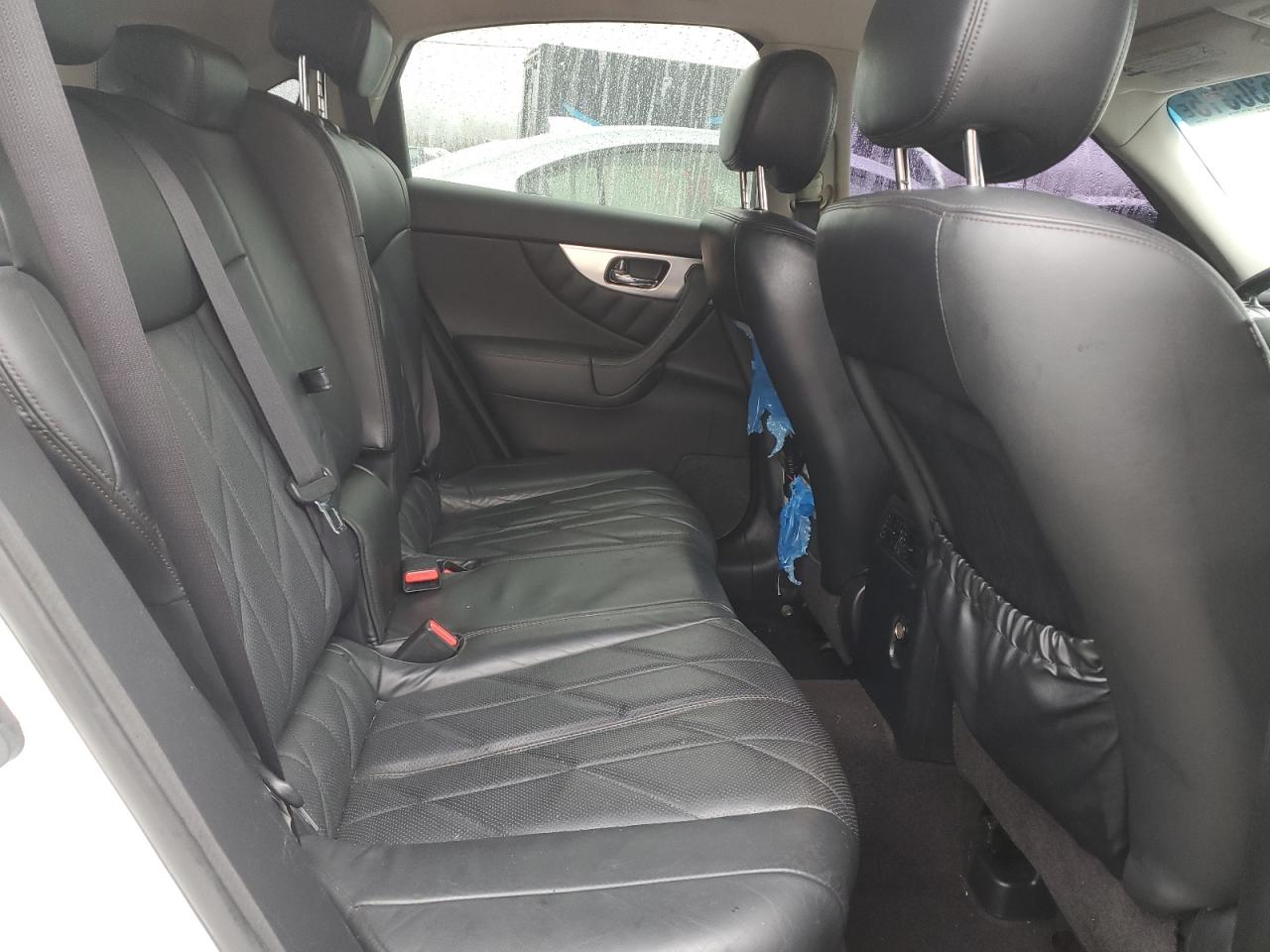 2010 Infiniti FX - Image 10